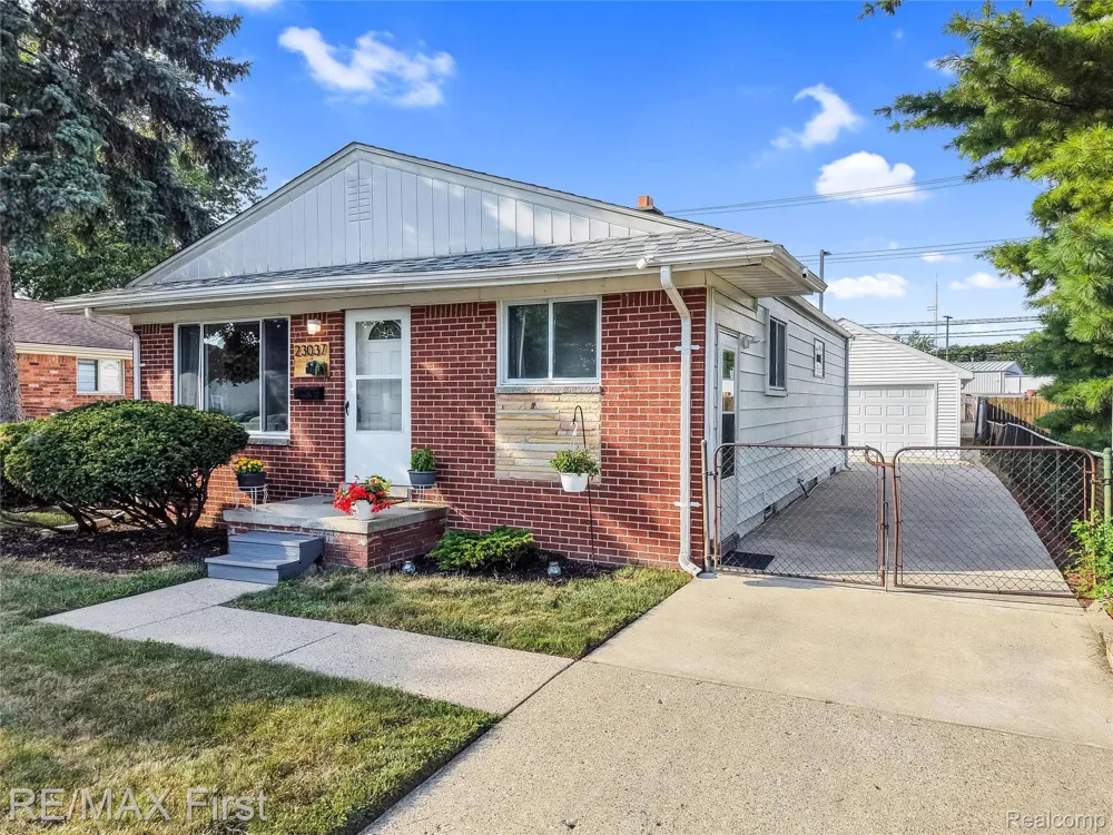23037 Hoffman Street St Clair Shores City, MI 48082