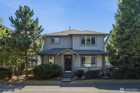 4589 Strathmore Circle SW
