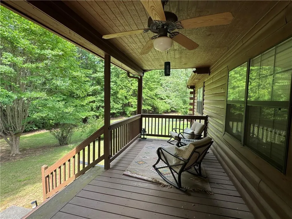 8911 Daerwater Drive Winston, GA 30187