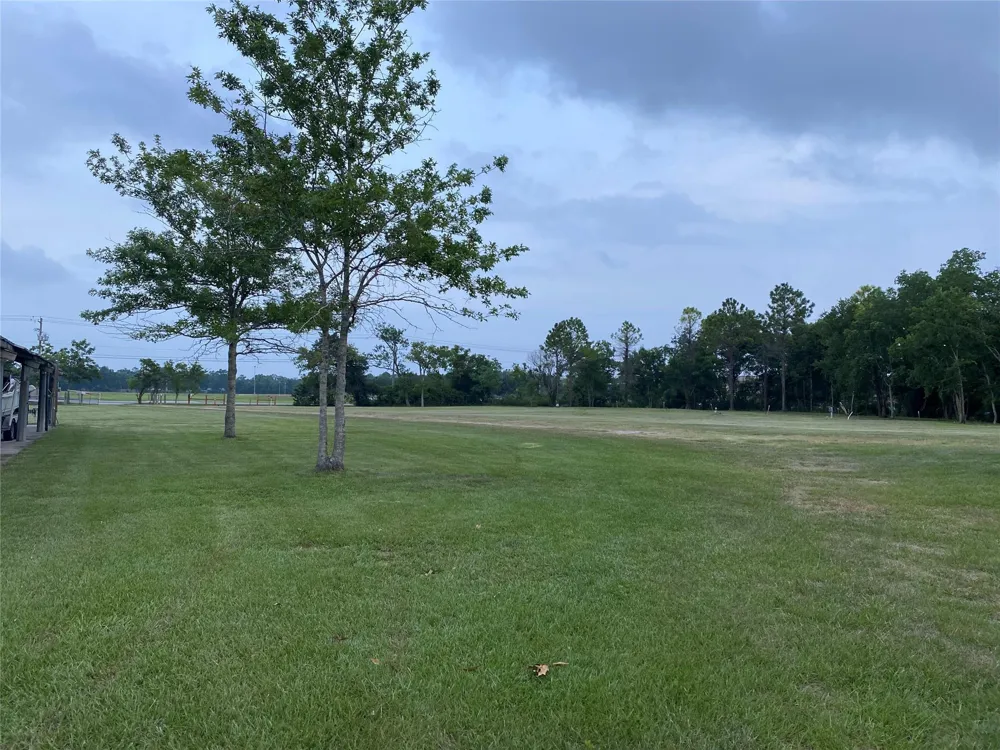 2609 Hughes Road Dickinson, TX 77539