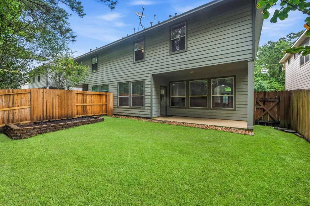 103 Ledgestone Place The Woodlands, TX 77382