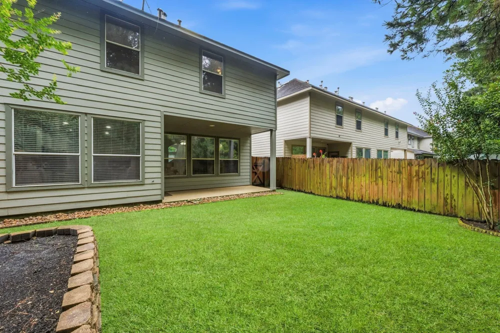 103 Ledgestone Place The Woodlands, TX 77382