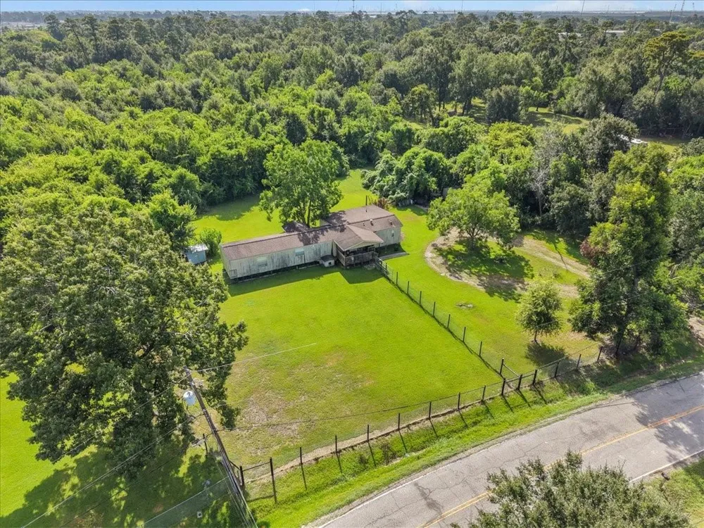 1116 Red Bud Street Channelview, TX 77530