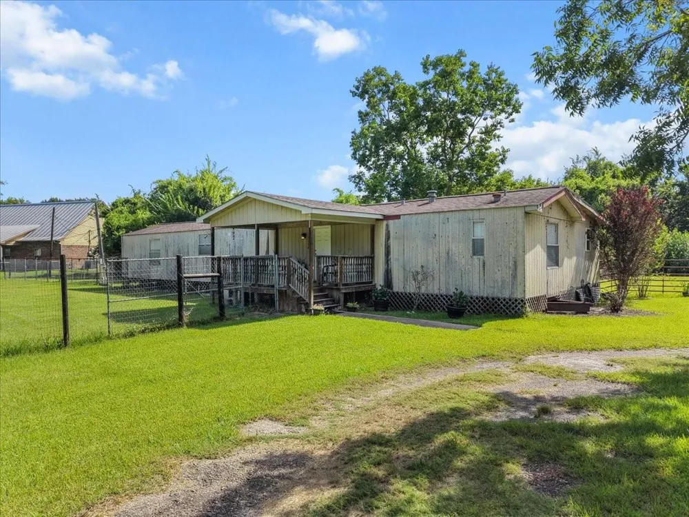 1116 Red Bud Street Channelview, TX 77530