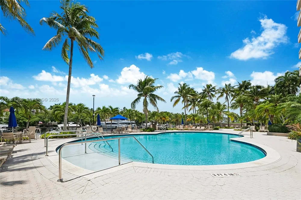 90 Edgewater Dr #PH11 Coral Gables, FL 33133