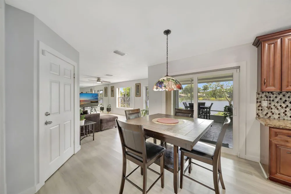 5456 NW 44th Way Coconut Creek, FL 33073
