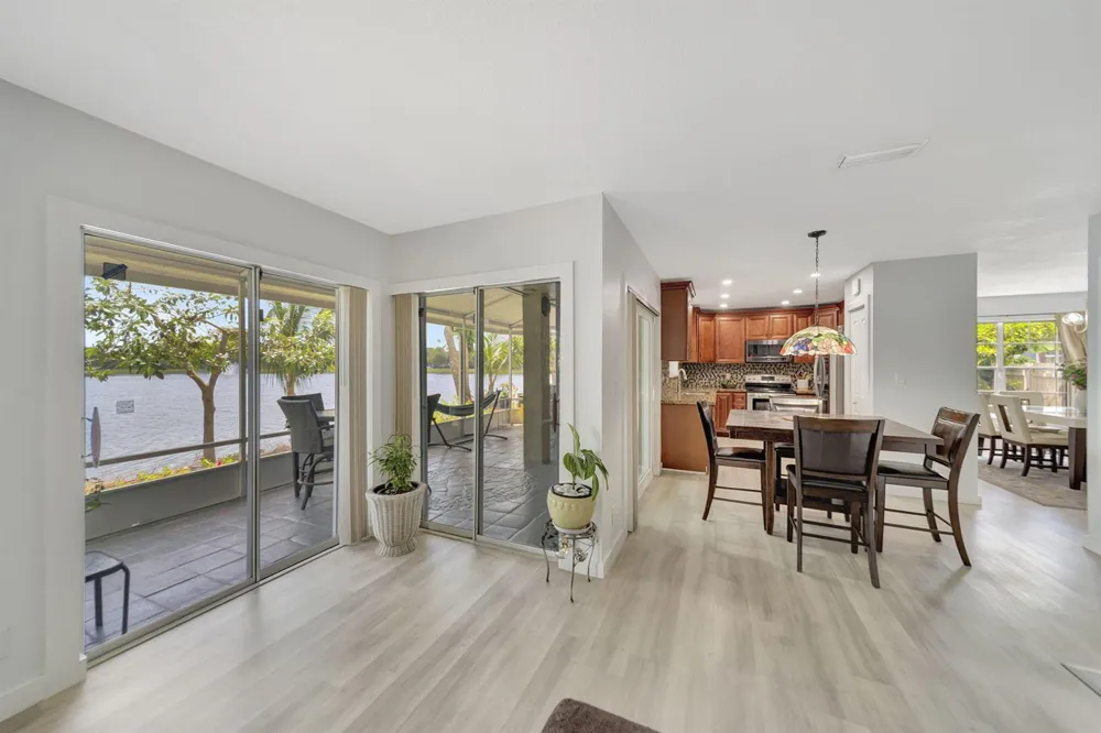 5456 NW 44th Way Coconut Creek, FL 33073