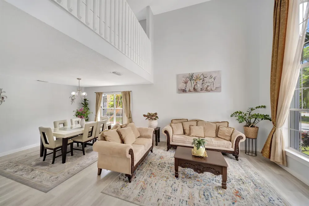 5456 NW 44th Way Coconut Creek, FL 33073