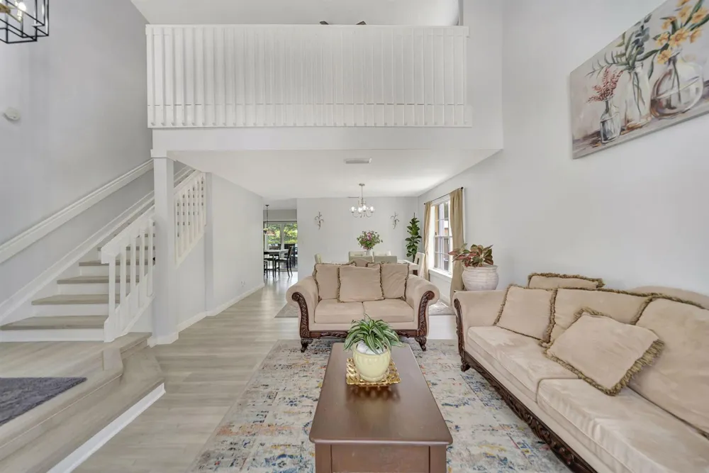 5456 NW 44th Way Coconut Creek, FL 33073