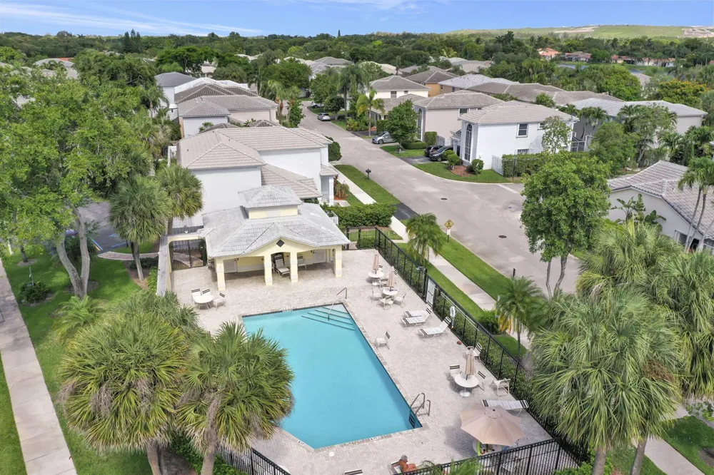 5456 NW 44th Way Coconut Creek, FL 33073