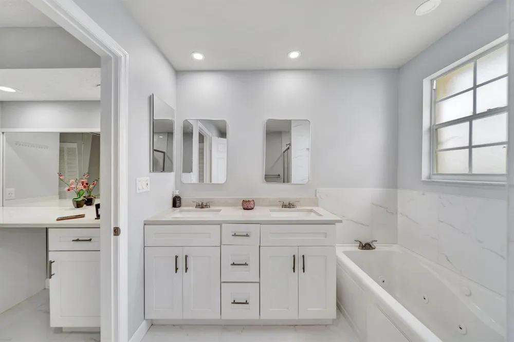 5456 NW 44th Way Coconut Creek, FL 33073