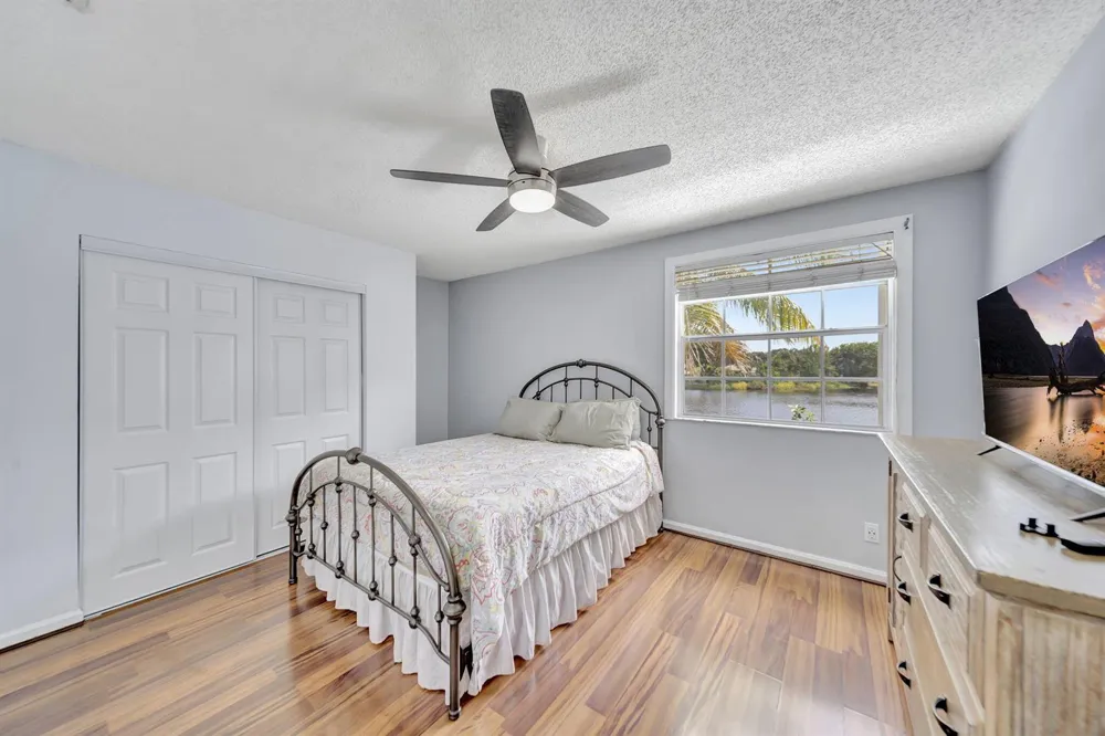 5456 NW 44th Way Coconut Creek, FL 33073