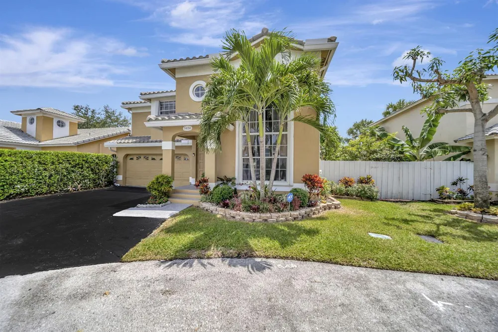 5456 NW 44th Way Coconut Creek, FL 33073