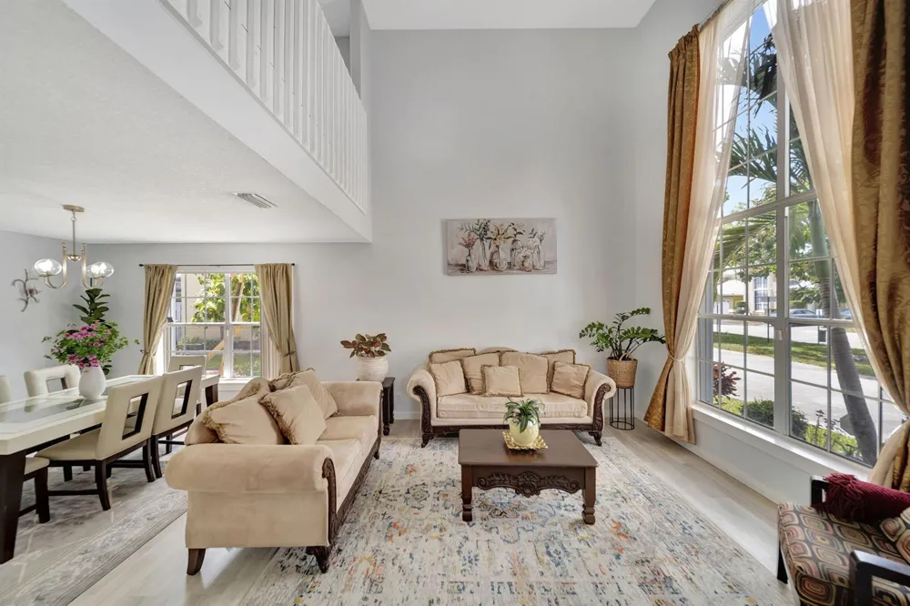 5456 NW 44th Way Coconut Creek, FL 33073