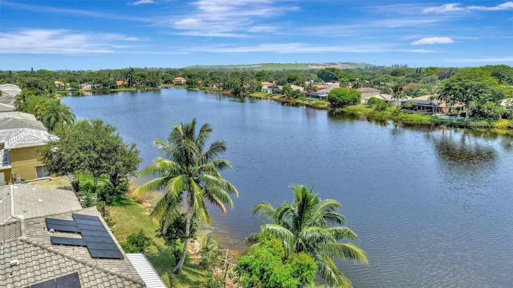 5456 NW 44th Way Coconut Creek, FL 33073