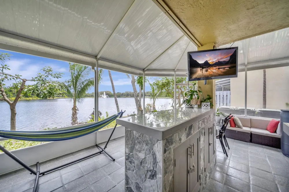 5456 NW 44th Way Coconut Creek, FL 33073