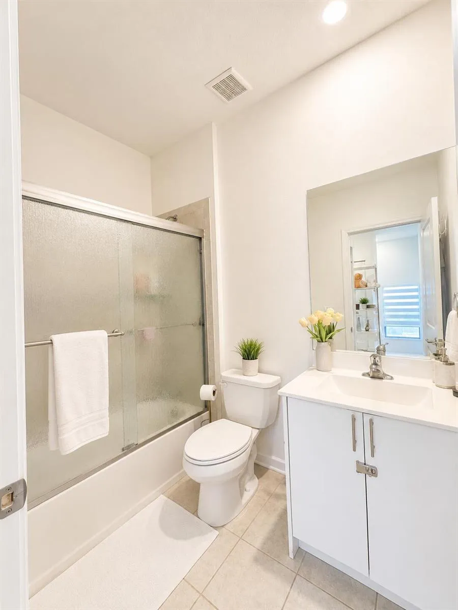 424 NW 203RD TERRACE Miami Gardens, FL 33169