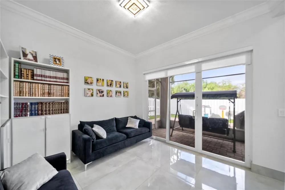 4916 SW 38th Way Fort Lauderdale, FL 33312