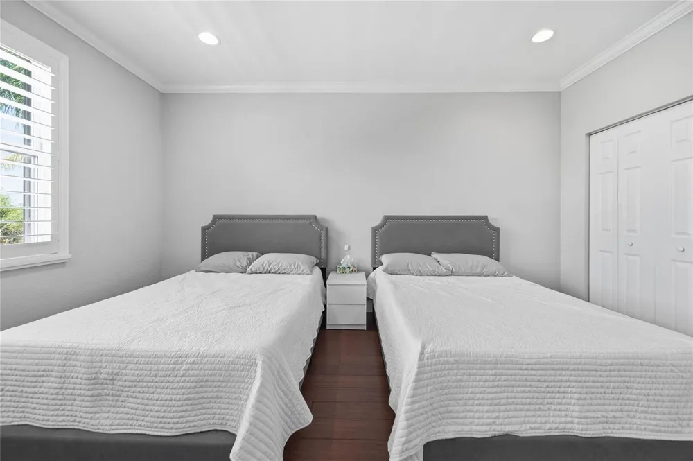 4916 SW 38th Way Fort Lauderdale, FL 33312