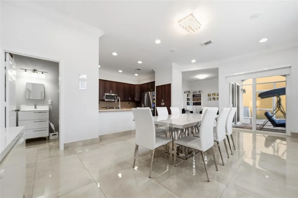 4916 SW 38th Way Fort Lauderdale, FL 33312