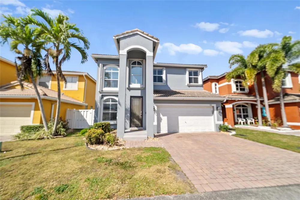 4916 SW 38th Way Fort Lauderdale, FL 33312