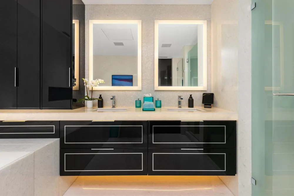 525 FORT LAUDERDALE BEACH BOULEVARD #1702 Fort Lauderdale, FL 33304