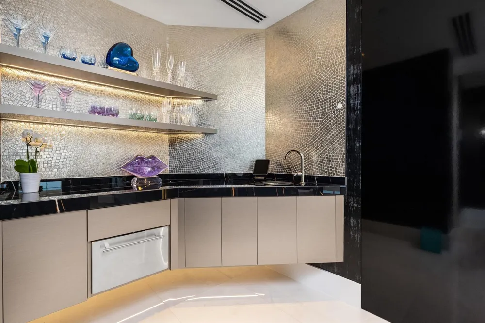525 FORT LAUDERDALE BEACH BOULEVARD #1702 Fort Lauderdale, FL 33304