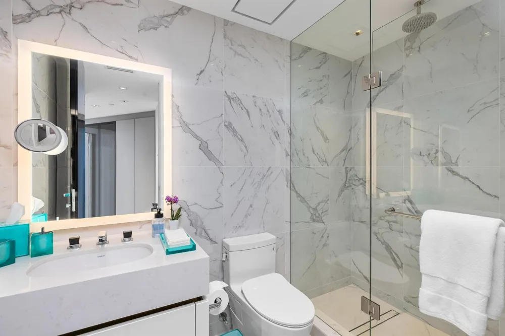 525 FORT LAUDERDALE BEACH BOULEVARD #1702 Fort Lauderdale, FL 33304