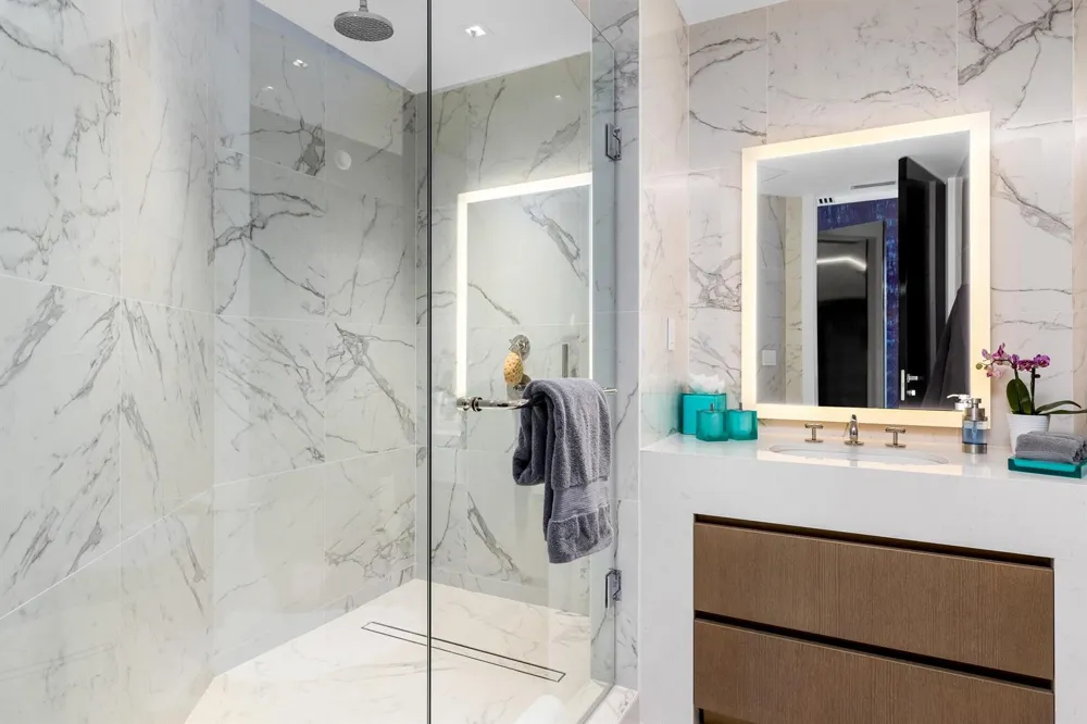 525 FORT LAUDERDALE BEACH BOULEVARD #1702 Fort Lauderdale, FL 33304