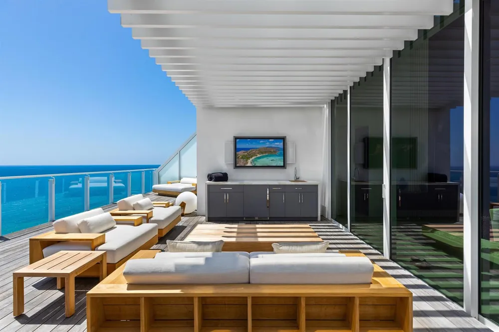 525 FORT LAUDERDALE BEACH BOULEVARD #1702 Fort Lauderdale, FL 33304