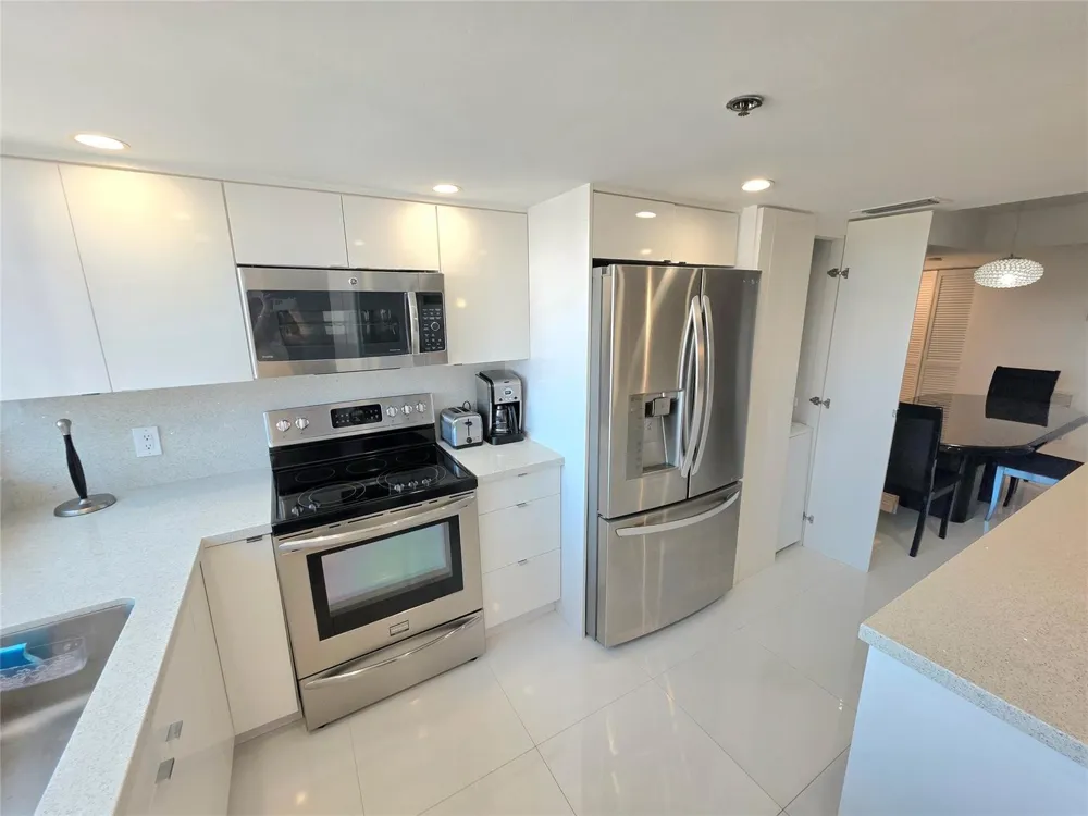 1631 S Ocean Boulevard #1006 Pompano Beach, FL 33062