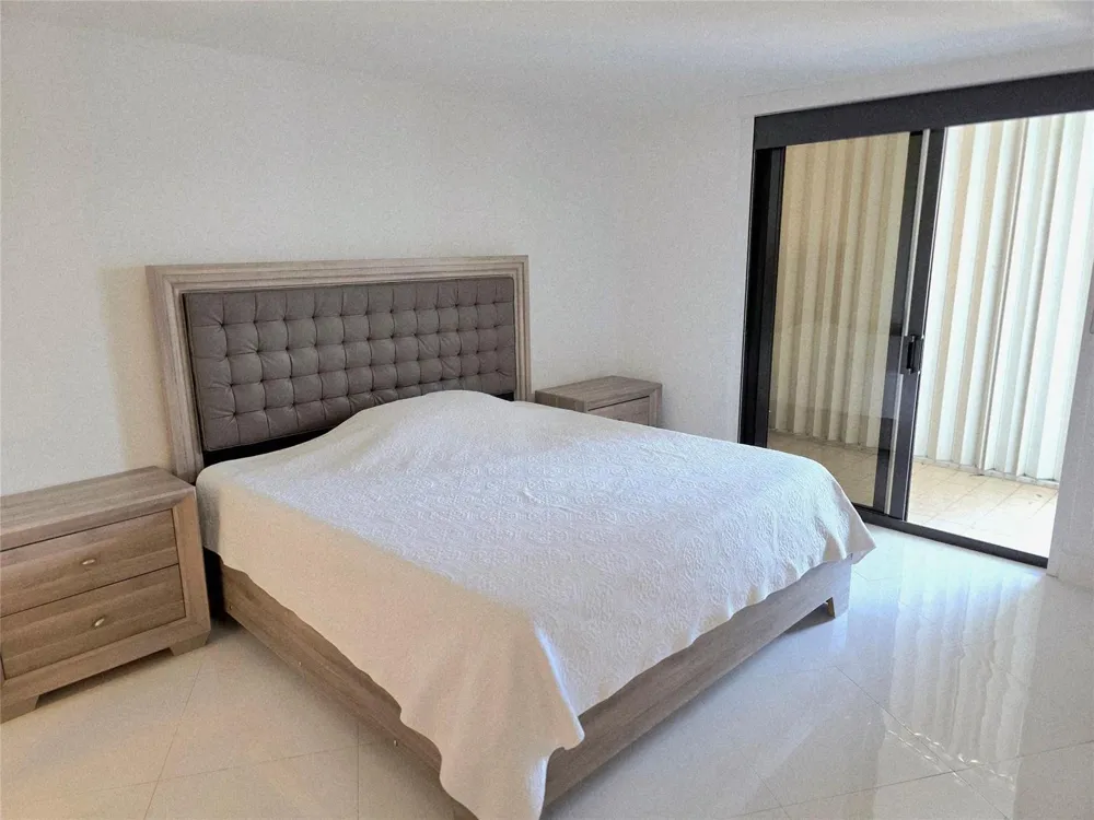 1631 S Ocean Boulevard #1006 Pompano Beach, FL 33062