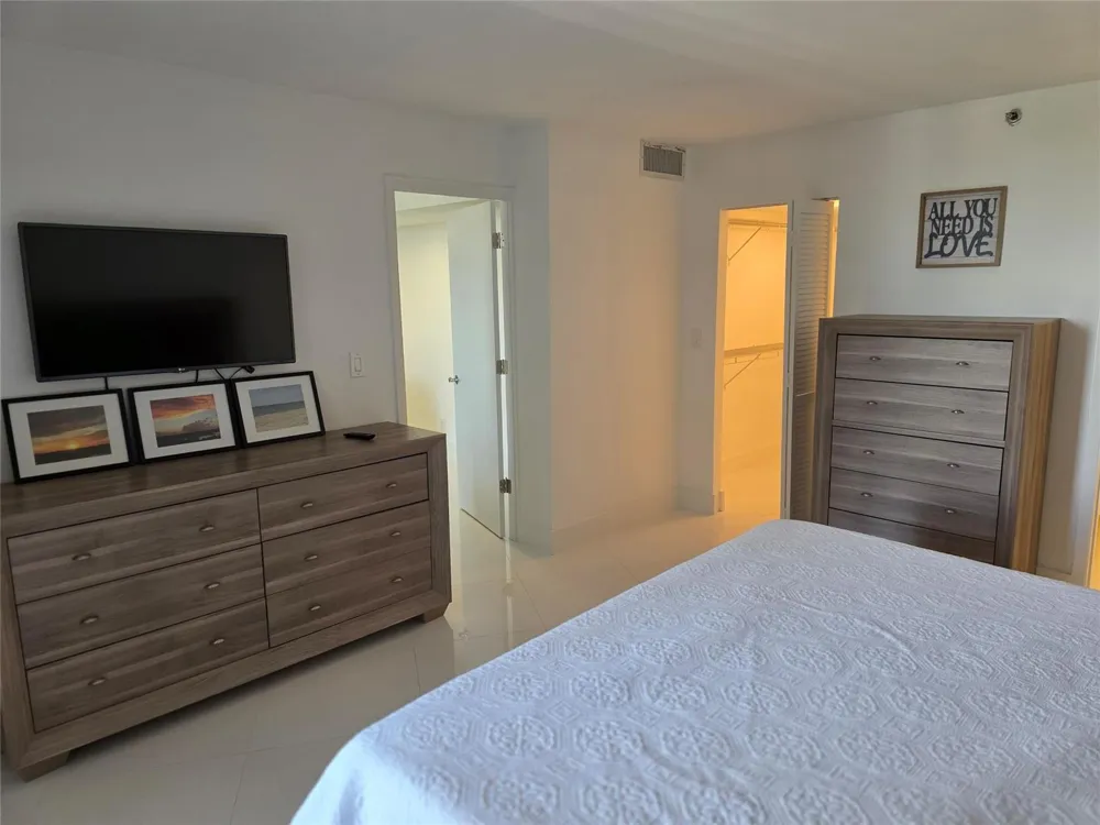 1631 S Ocean Boulevard #1006 Pompano Beach, FL 33062