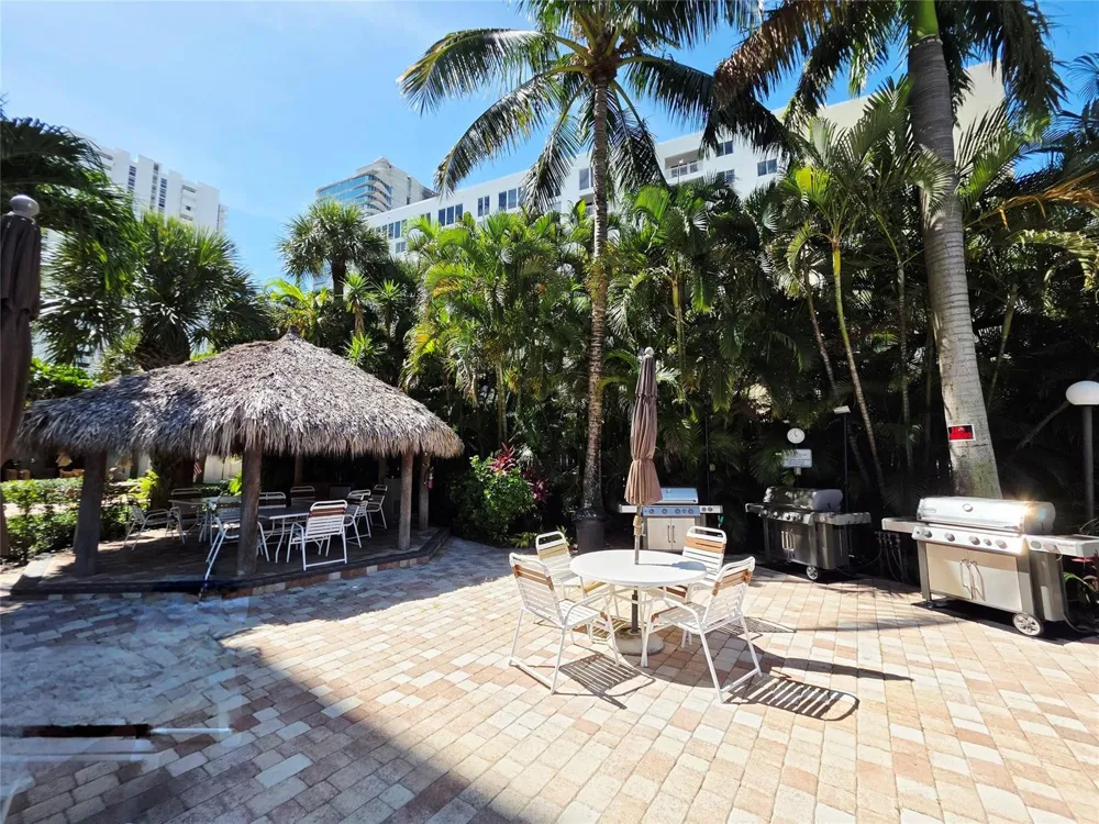 1631 S Ocean Boulevard #1006 Pompano Beach, FL 33062