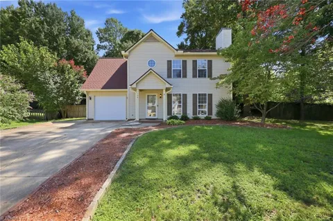 1704 Crinan Court