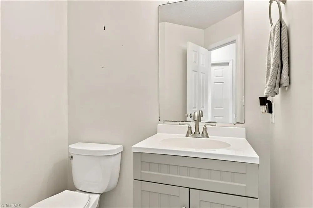 1704 Crinan Court High Point, NC 27265
