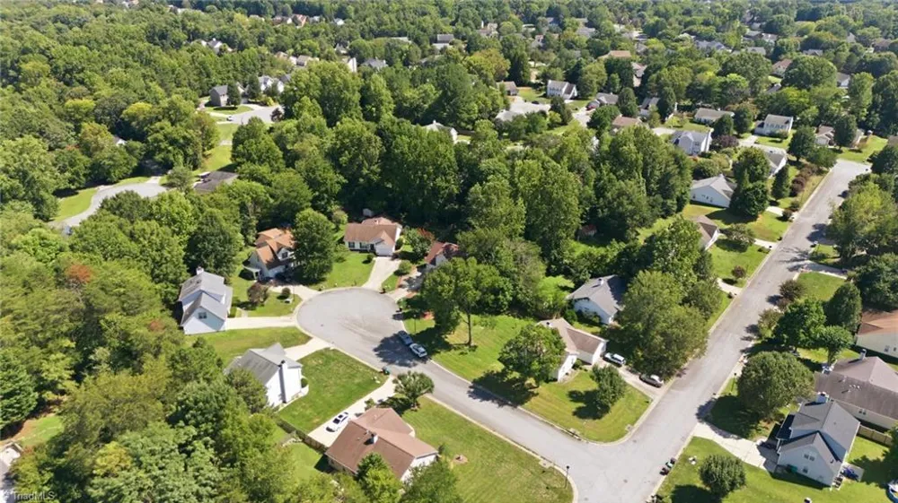 1704 Crinan Court High Point, NC 27265