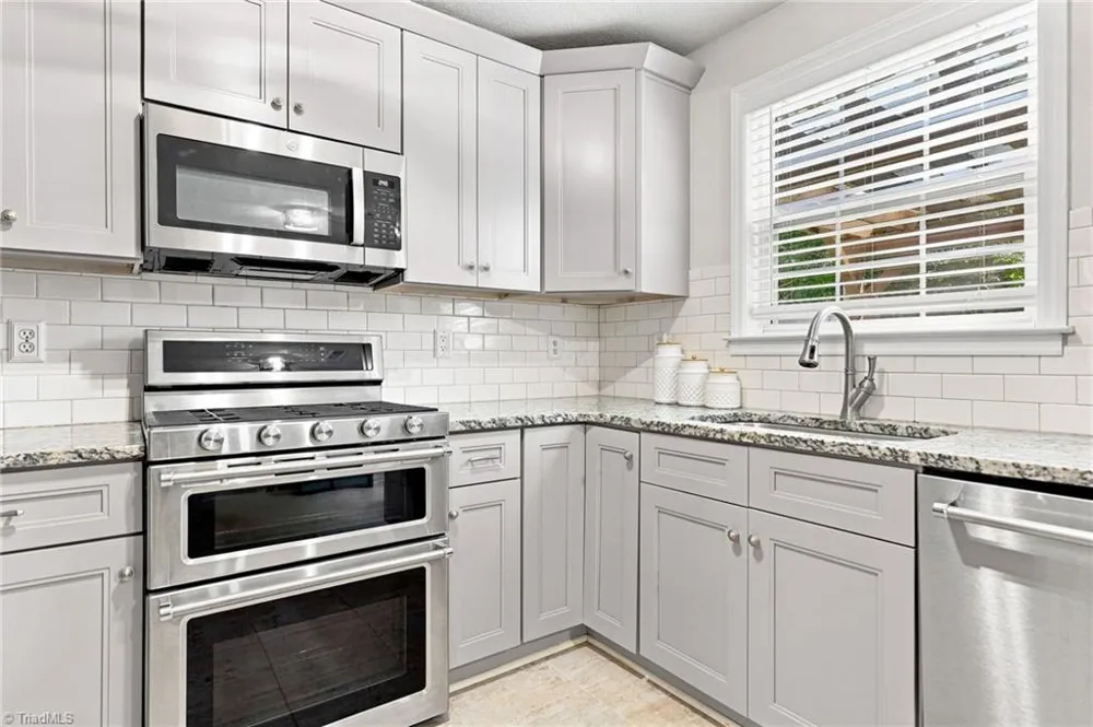 1704 Crinan Court High Point, NC 27265
