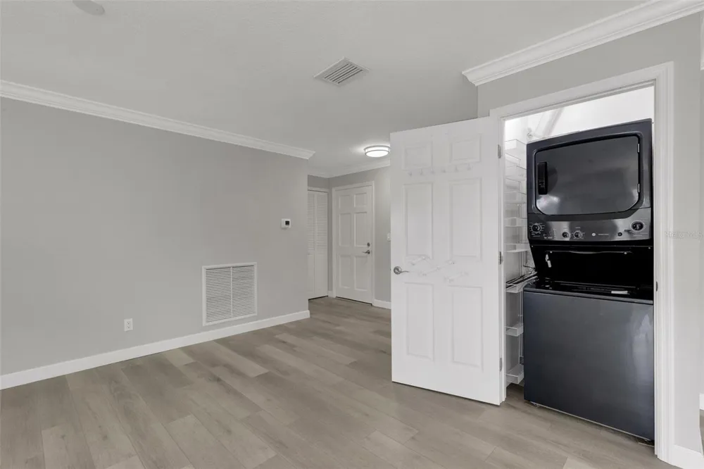 209 FERNWOOD CIRCLE #209 Seminole, FL 33777