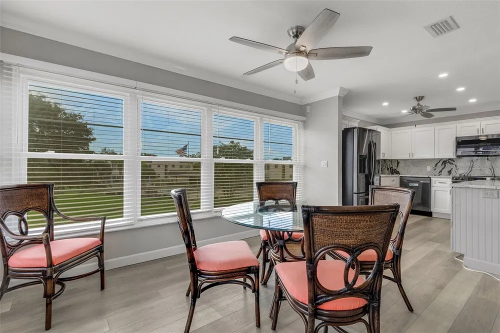 209 FERNWOOD CIRCLE #209 Seminole, FL 33777