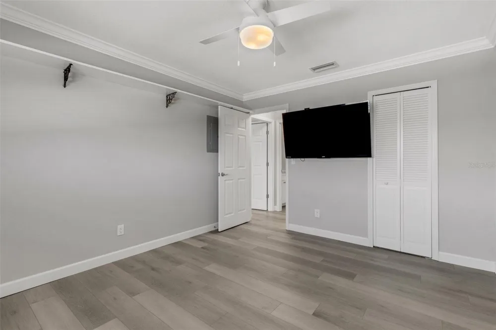 209 FERNWOOD CIRCLE #209 Seminole, FL 33777