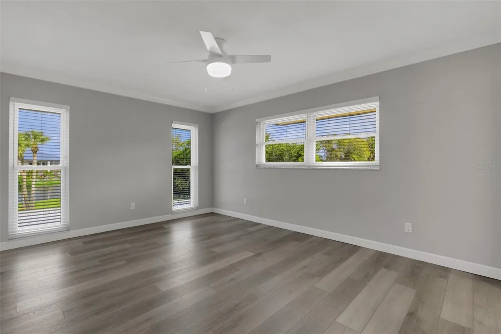 209 FERNWOOD CIRCLE #209 Seminole, FL 33777