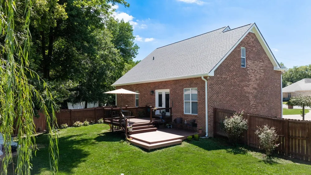 1611 Woodhaven Ct Lebanon, TN 37087