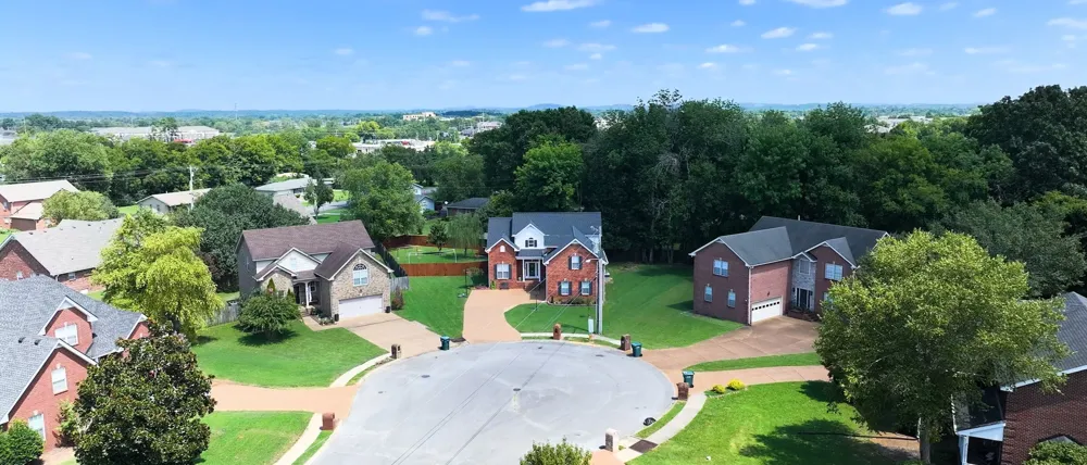 1611 Woodhaven Ct Lebanon, TN 37087