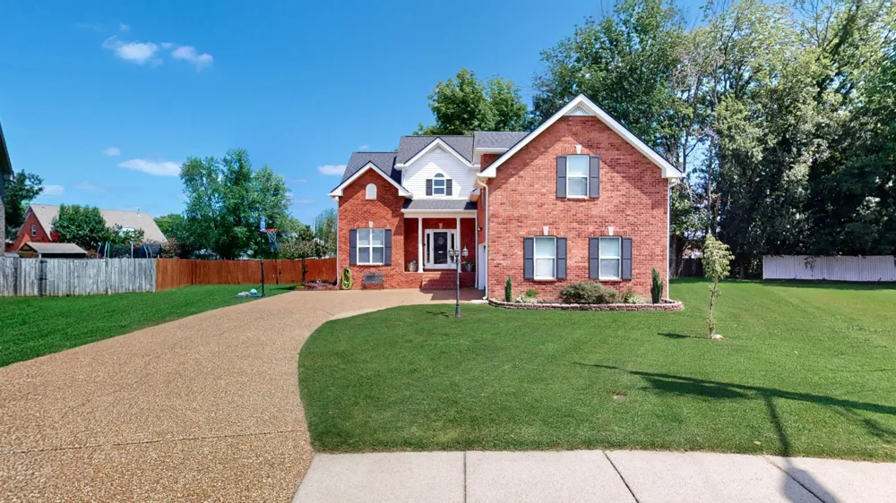 1611 Woodhaven Ct Lebanon, TN 37087