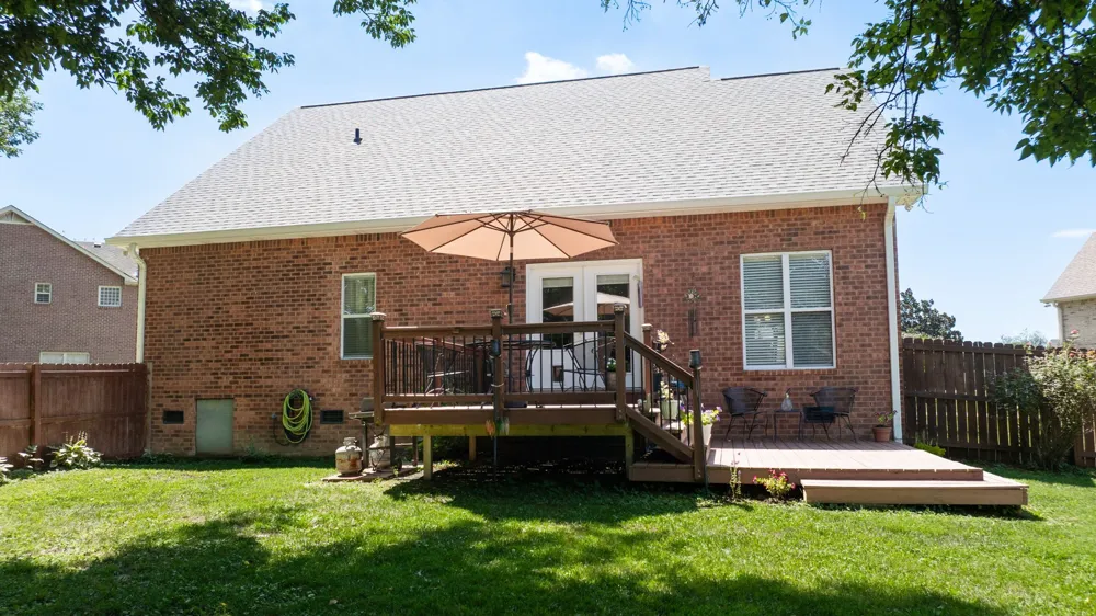 1611 Woodhaven Ct Lebanon, TN 37087
