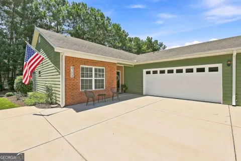 2102 Commonwealth CIR