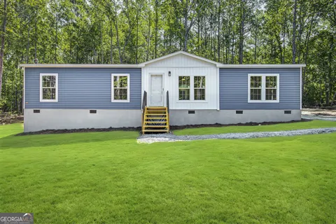140 B Lakeshore DR