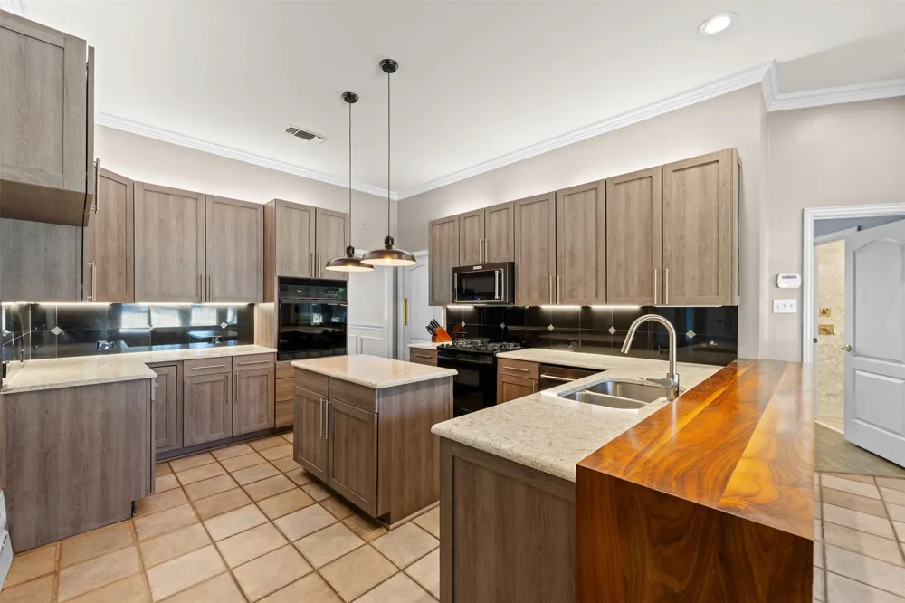 441 Country Ridge Lane Red Oak, TX 75154