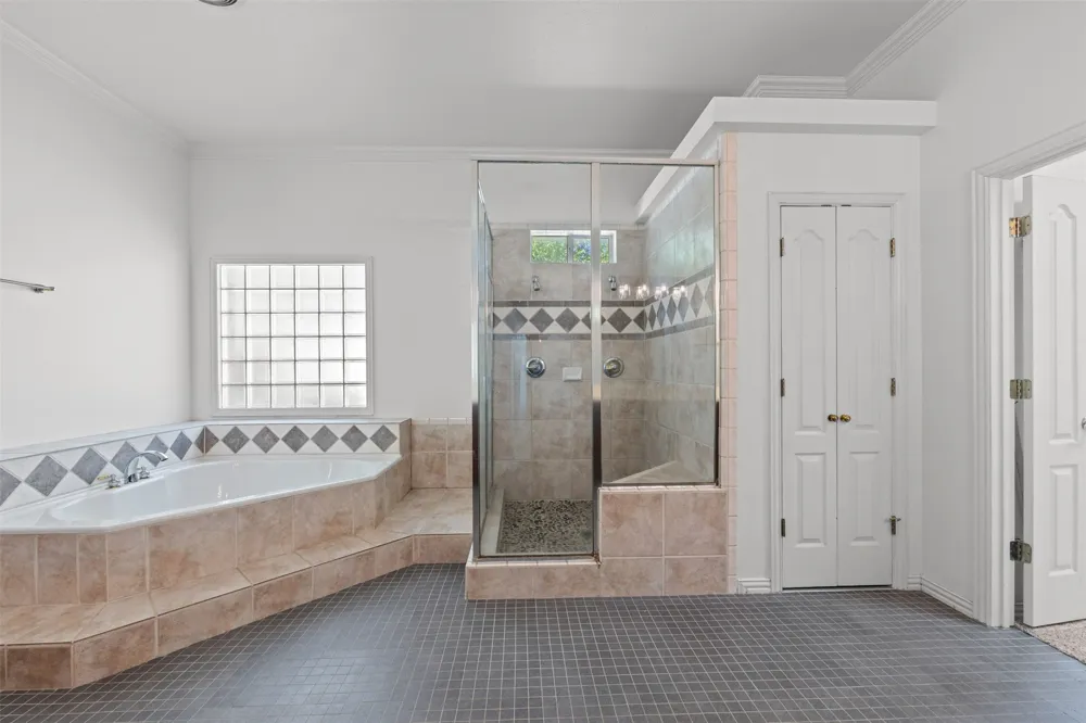 441 Country Ridge Lane Red Oak, TX 75154